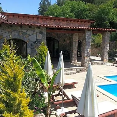 Sleeps 5 Pool Villa *